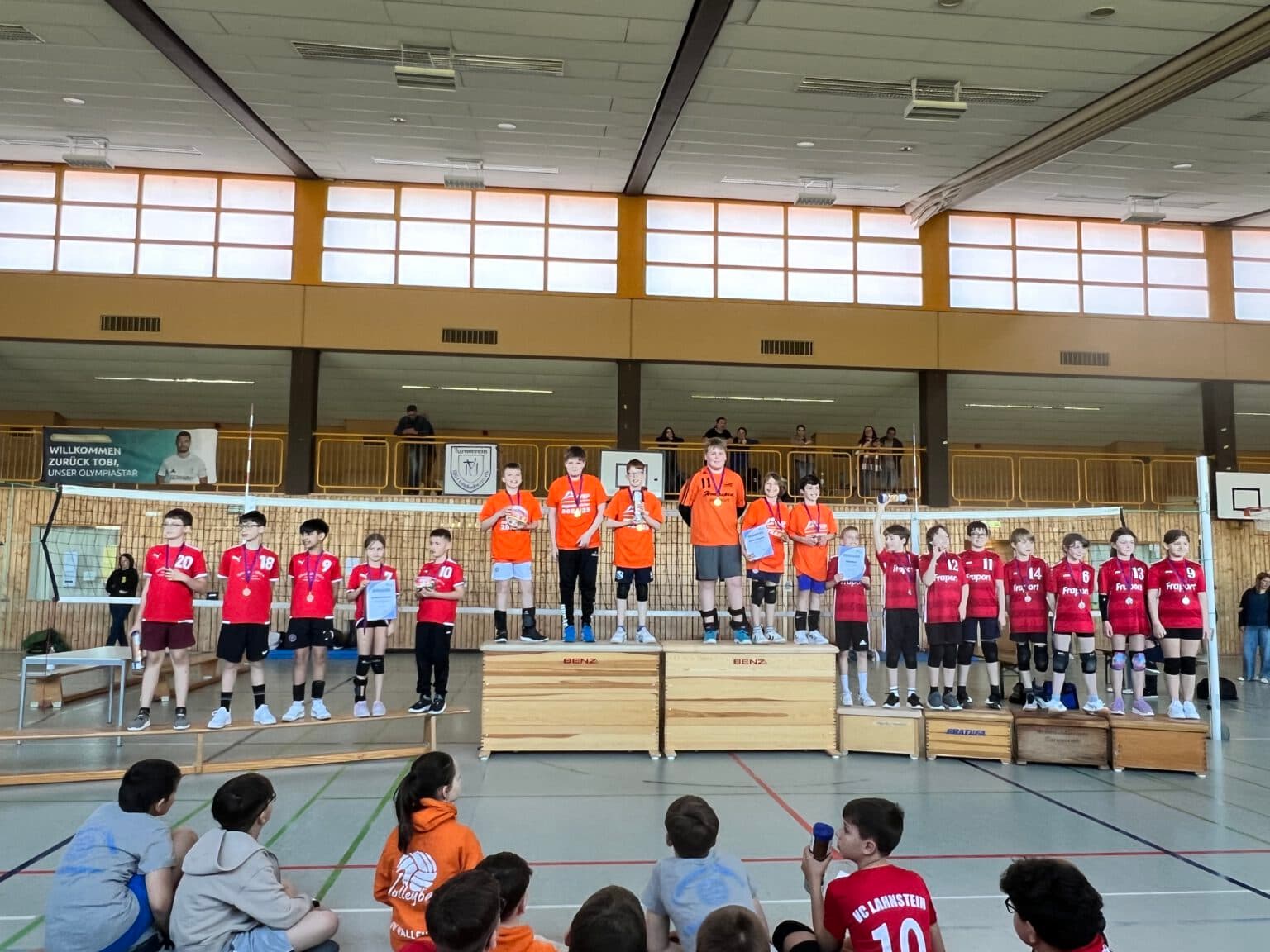 U13-Volleyballer der SG U.N.S. Rheinhessen „Volleys“ gewinnen überraschend auch Landestitel / Vier Siege ohne Satzverlust